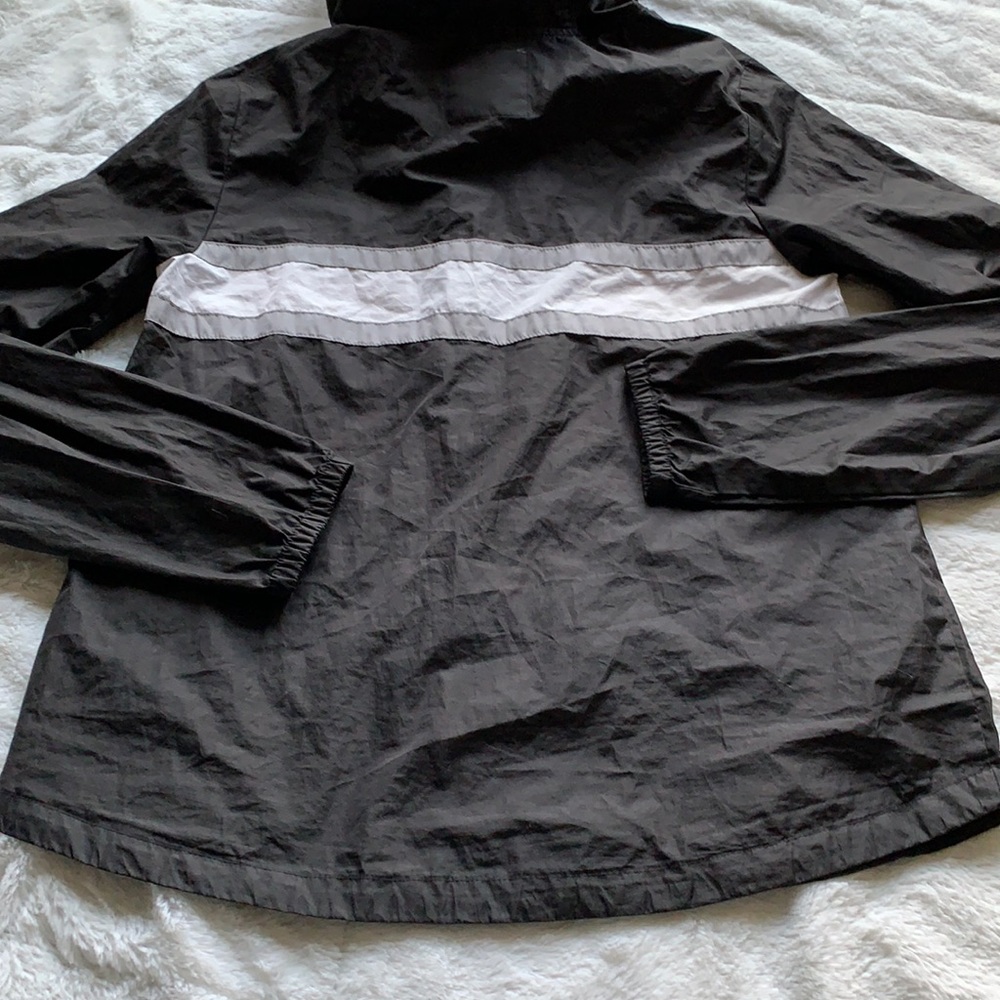 Zumiez Black Windbreaker - Picture 4 of 4